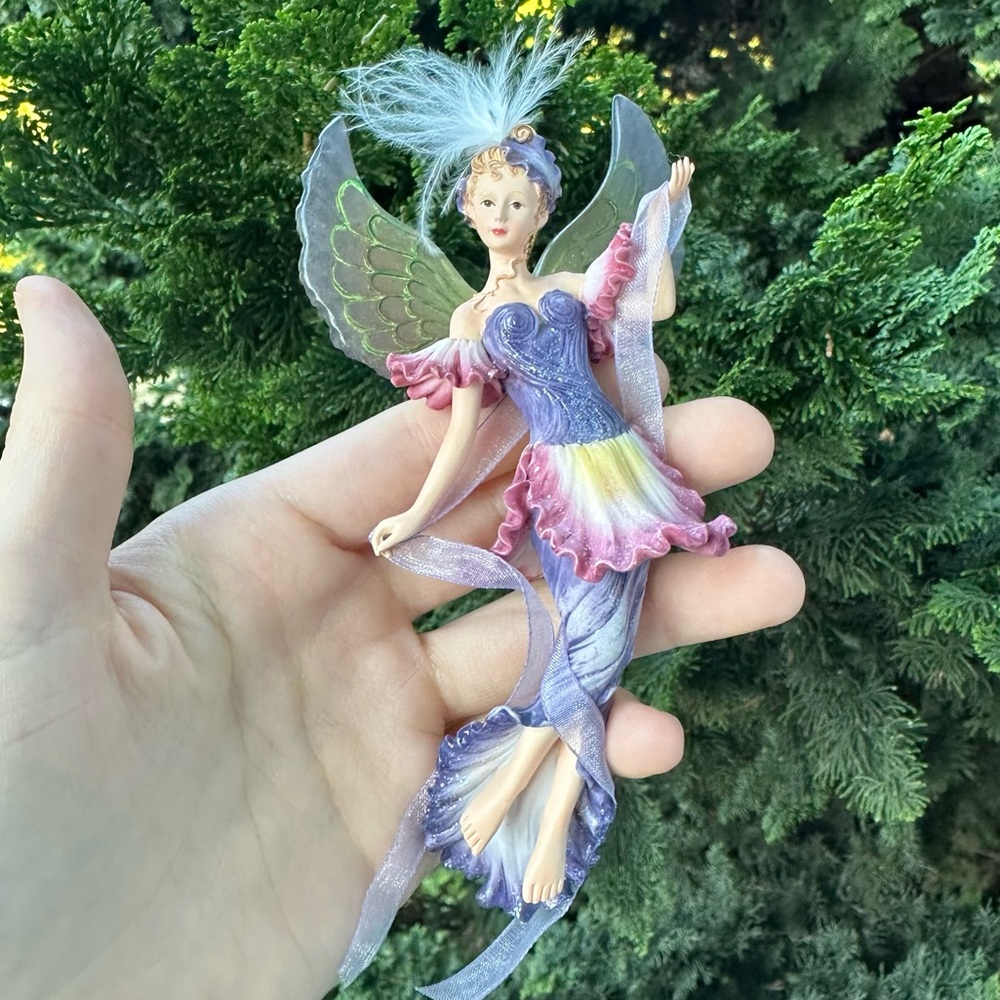 "The Iris Beckons" Ashton Drake On Wings of Light Ornament Collection Fairy